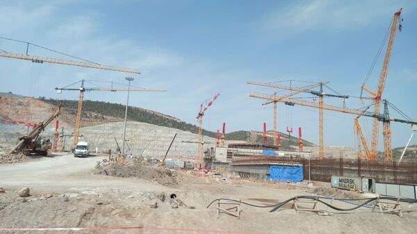 Construcción de la central nuclear de Akkuyu en Turquía - Sputnik Mundo