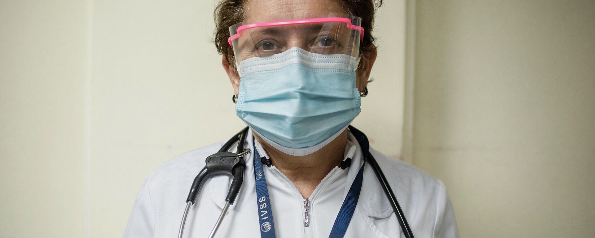 Carmen Zambrano, médica que durante un año ha estado a cargo del área COVID-19 del hospital Doctor Domingo Luciani - Sputnik Mundo, 1920, 10.03.2021