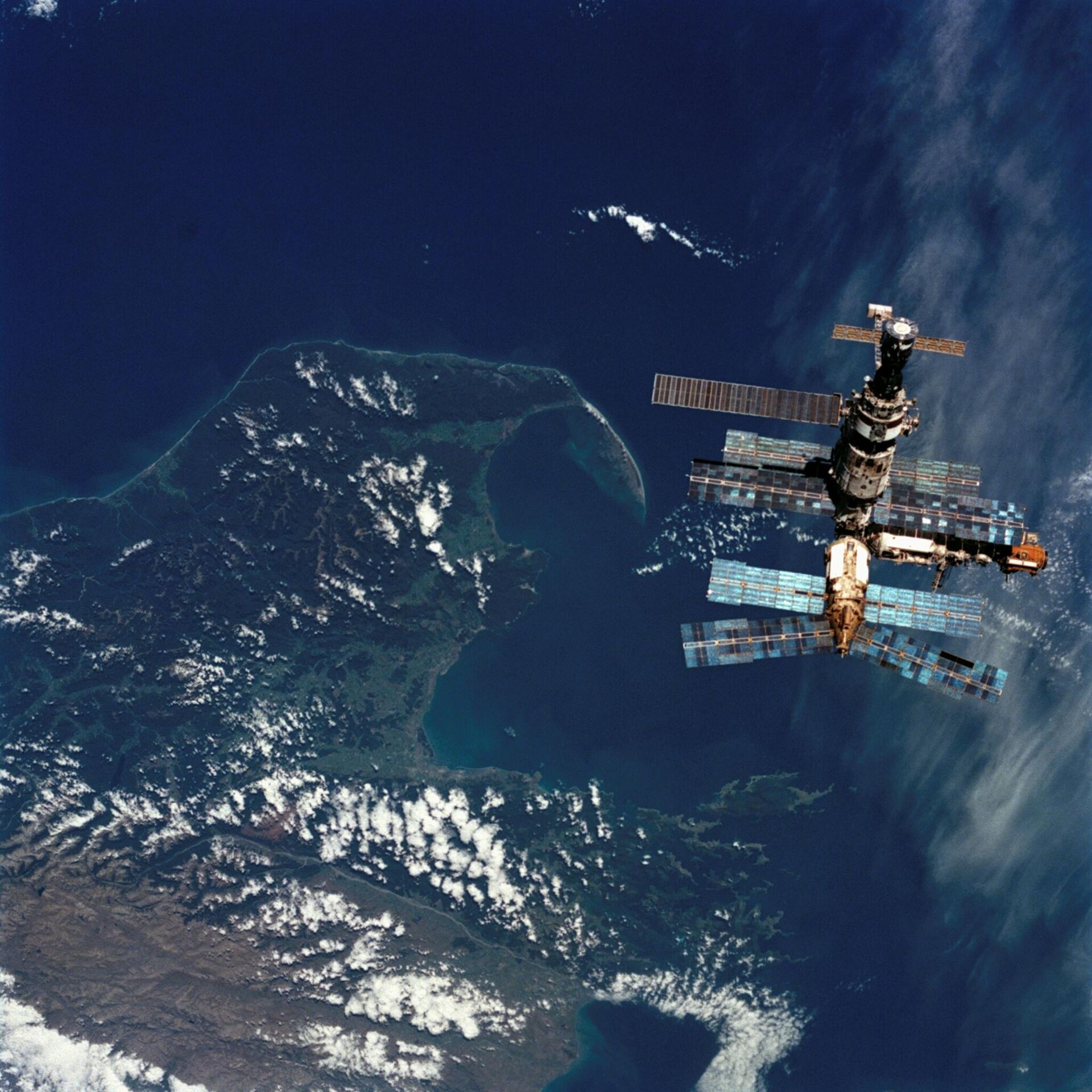 La estación orbital Mir sobre Nueva Zelanda, 1996 - Sputnik Mundo, 1920, 23.03.2021