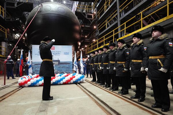 Botadura del submarino ruso Magadan - Sputnik Mundo