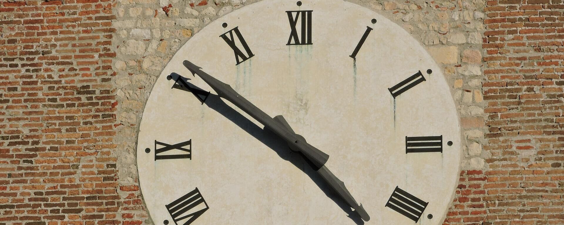 Reloj (imagen referencial) - Sputnik Mundo, 1920, 29.03.2021