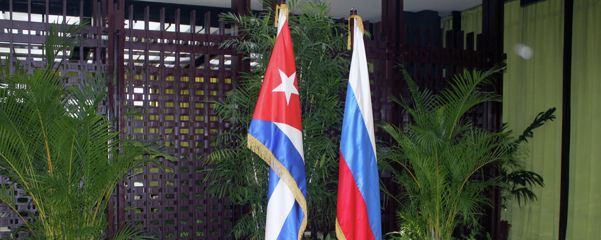 Banderas de Cuba y Rusia - Sputnik Mundo, 1920, 18.02.2022