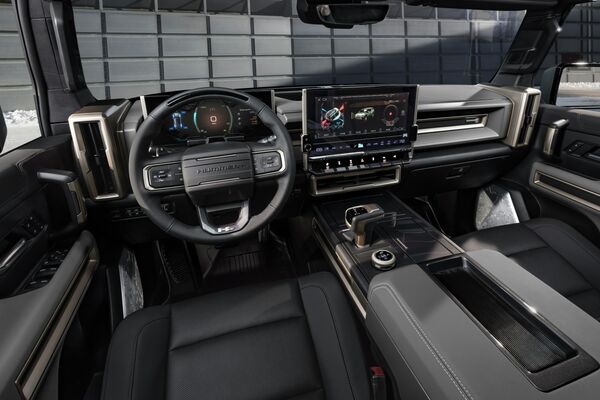 El interior del GMC Hummer EV SUV - Sputnik Mundo