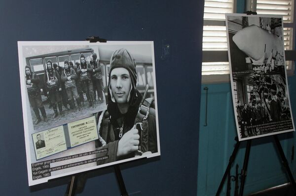 Exposición fotográfica dedicada a Yuri Gagarin en La Habana - Sputnik Mundo