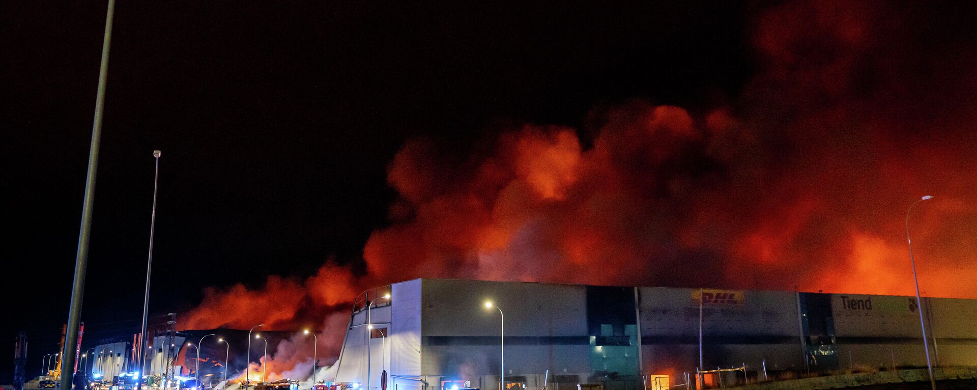 Incendio de un edificio industrial en Seseña Nuevo (Toledo).  - Sputnik Mundo, 1920, 14.04.2021
