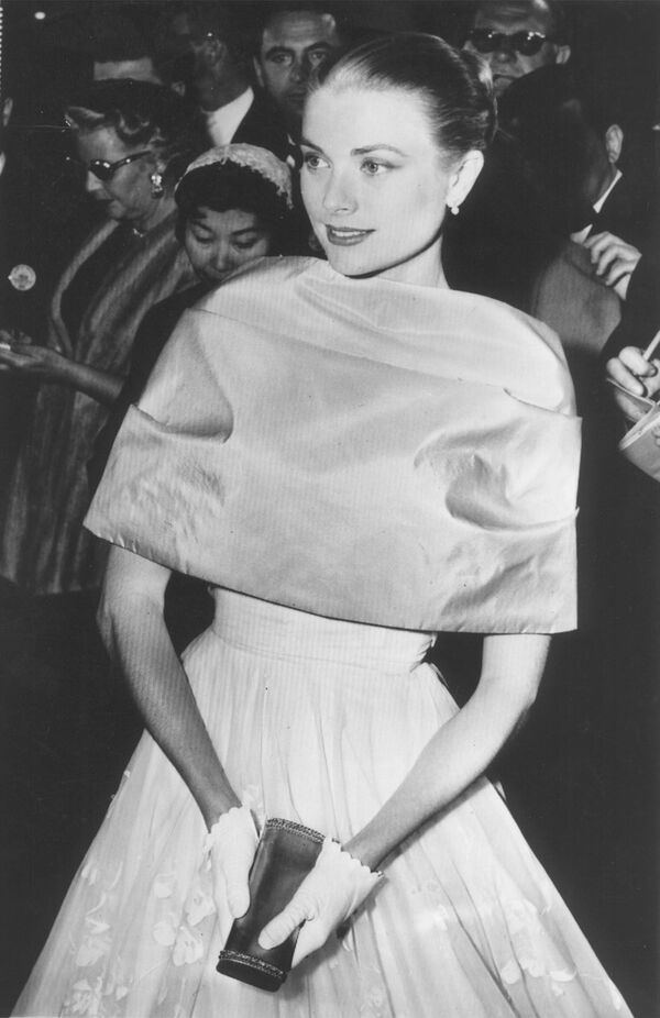 Grace Kelly en los Premios Oscar, 1956 - Sputnik Mundo