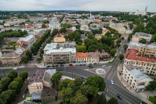 Plaza George Maciunas, la primera plaza invisible del mundo, en Kaunas, Lituania
 - Sputnik Mundo