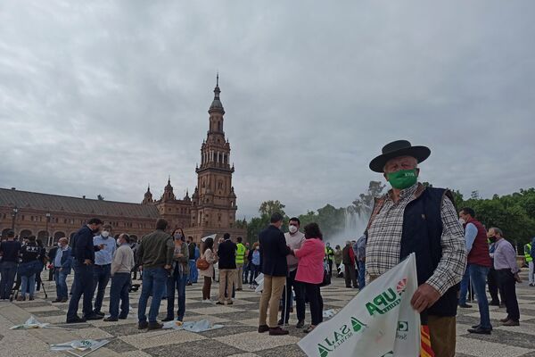 La protesta de agricultores en Sevilla - Sputnik Mundo