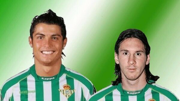 Los futbolistas Cristiano Ronaldo y Lionel Messi con el uniforme del equipo de fútbol español Real Betis Balompié (meme) - Sputnik Mundo