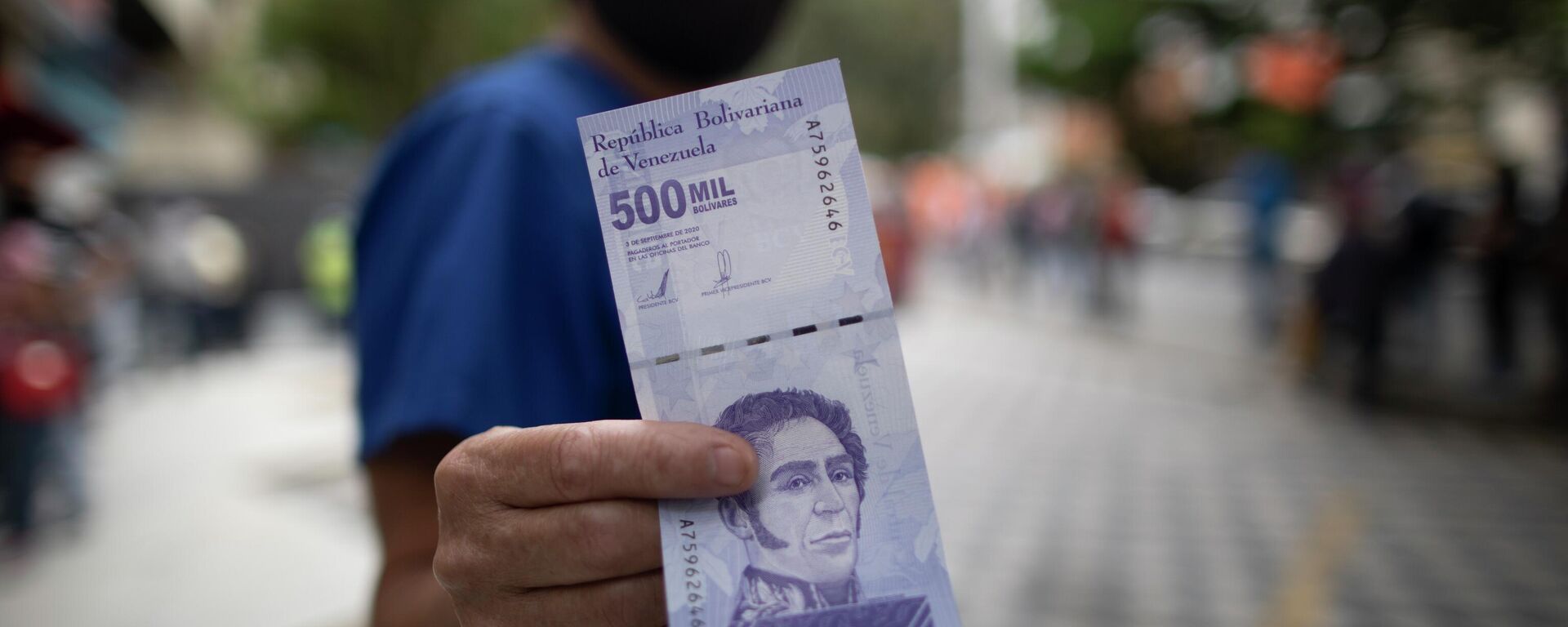 Un billete de 500 mil bolívares venezolanos - Sputnik Mundo, 1920, 07.11.2022