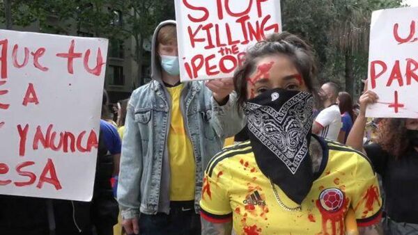 Barcelona se solidariza con las protestas en Colombia - Sputnik Mundo