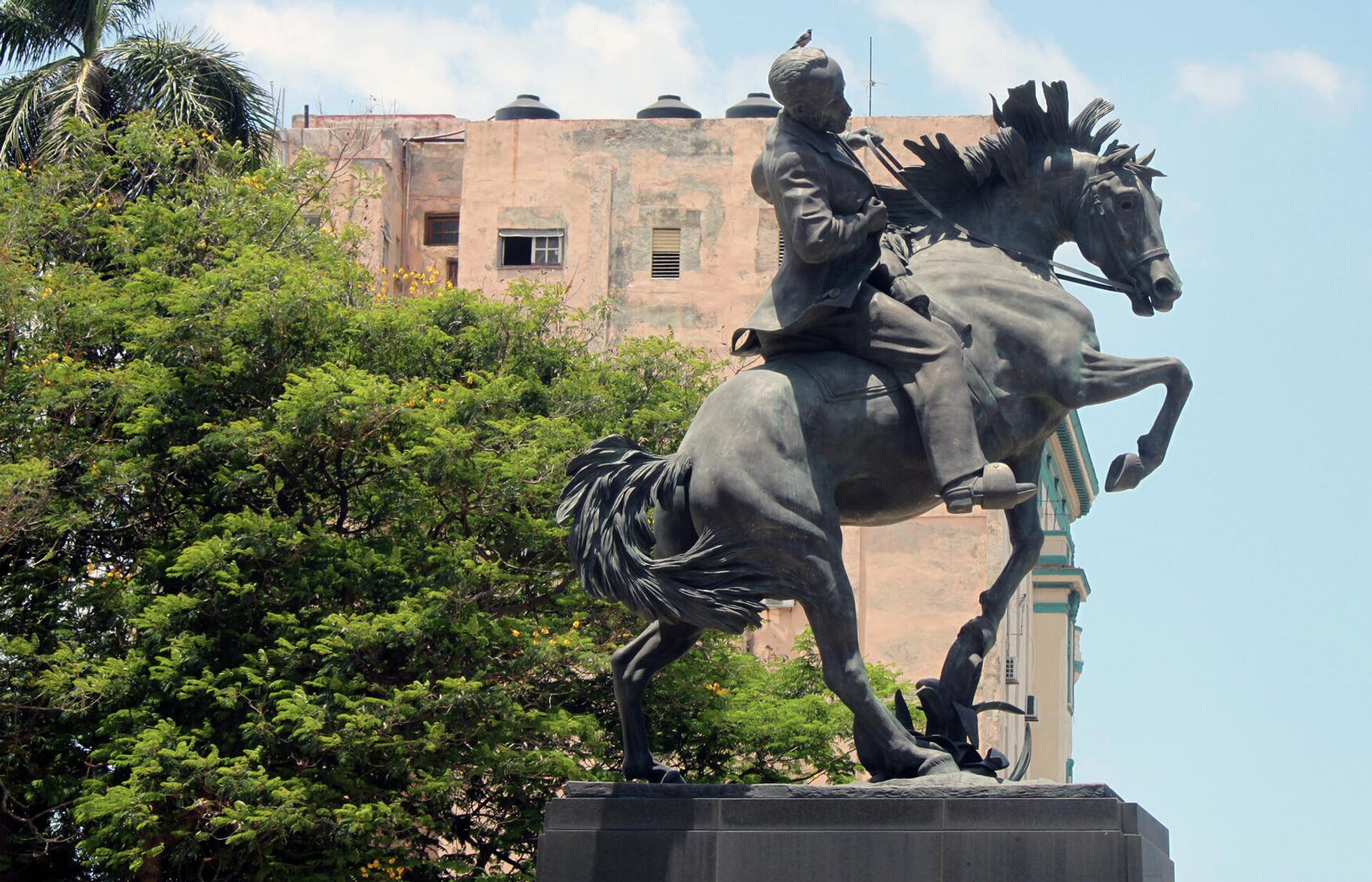 Estatua a José Martí en La Habana - Sputnik Mundo, 1920, 11.05.2021