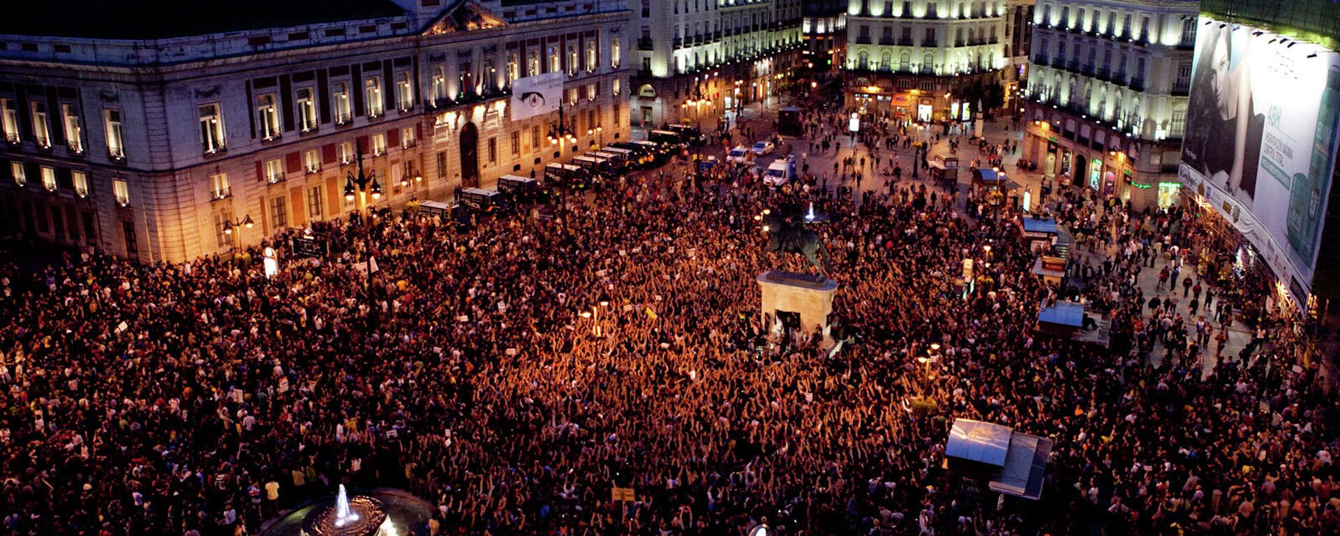 La Puerta del Sol de Madrid, en mayo de 2011 - Sputnik Mundo, 1920, 15.05.2021