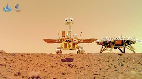 Una foto de la superficie de Marte hecha por el rover Zhurong - Sputnik Mundo