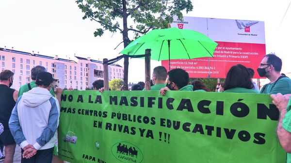 Acto informativo en Rivas-Vaciamadrid sobre la situación en sus centros educativos - Sputnik Mundo