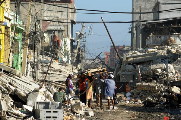 Las consecuencias del devastador terremoto de 2010 en Haití - Sputnik Mundo