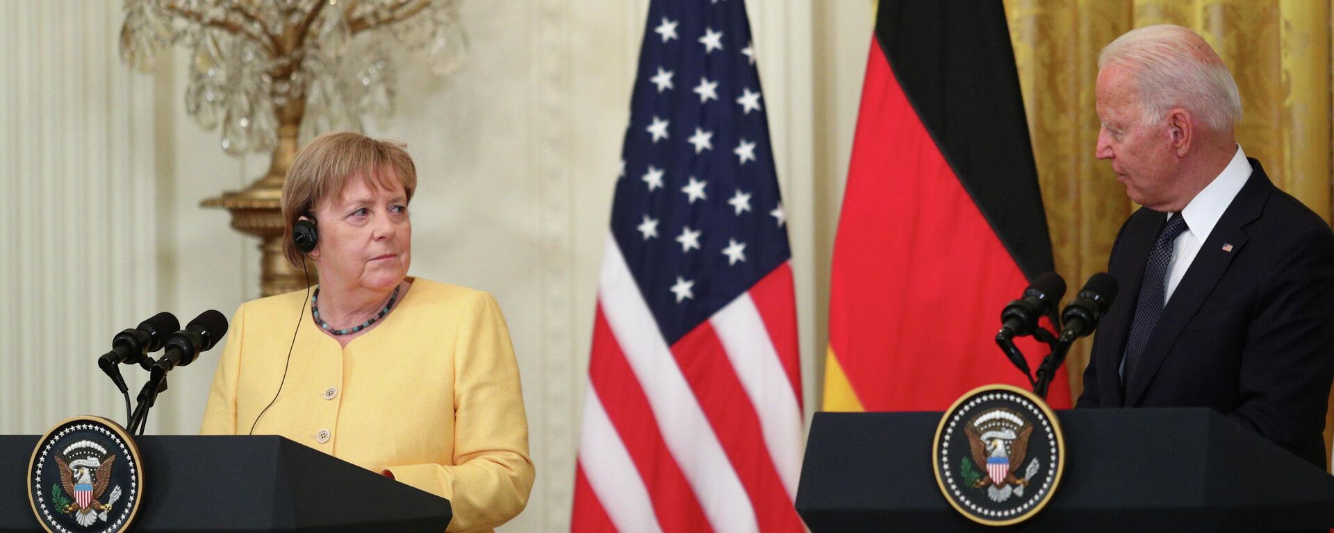 La canciller alemana, Ángela Merkel y el presidente de EEUU, Joe Biden - Sputnik Mundo, 1920, 16.07.2021