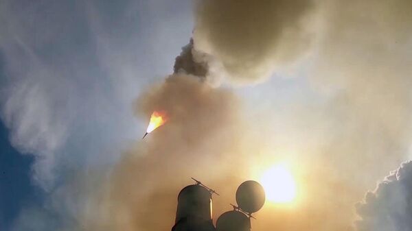 El sistema ruso S-500 elimina un blanco durante unas pruebas - Sputnik Mundo