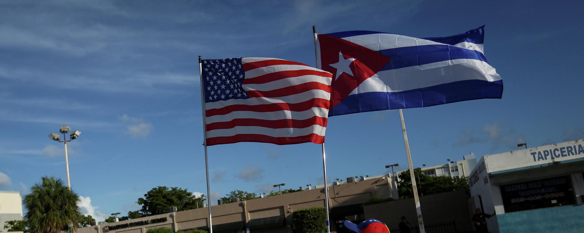 Las banderas de EEUU y Cuba - Sputnik Mundo, 1920, 11.08.2021