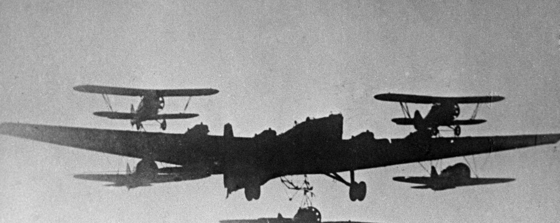 El bombardero Túpolev TB-3 del proyecto Zveno - Sputnik Mundo, 1920, 26.07.2021