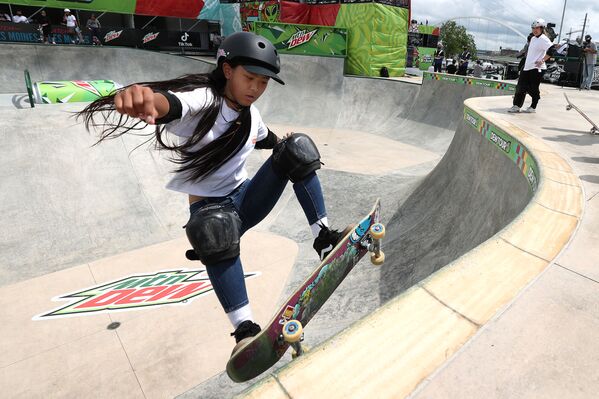 La skater japonesa Kokona Hiraki también tiene 12 años. - Sputnik Mundo