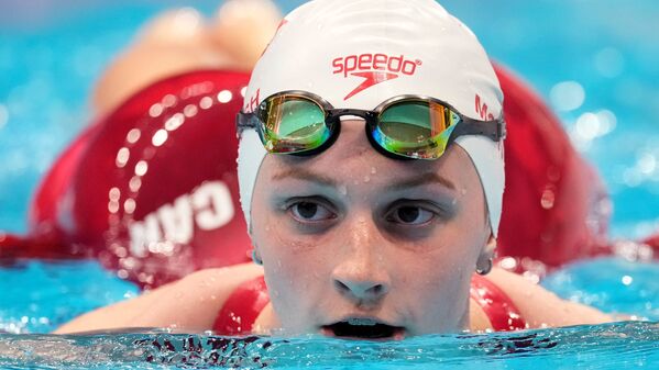 La nadadora canadiense Summer McIntosh, de 14 años. - Sputnik Mundo