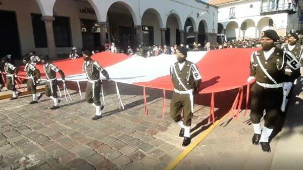 Perú celebra 200 años de independencia con un desfile militar - Sputnik Mundo