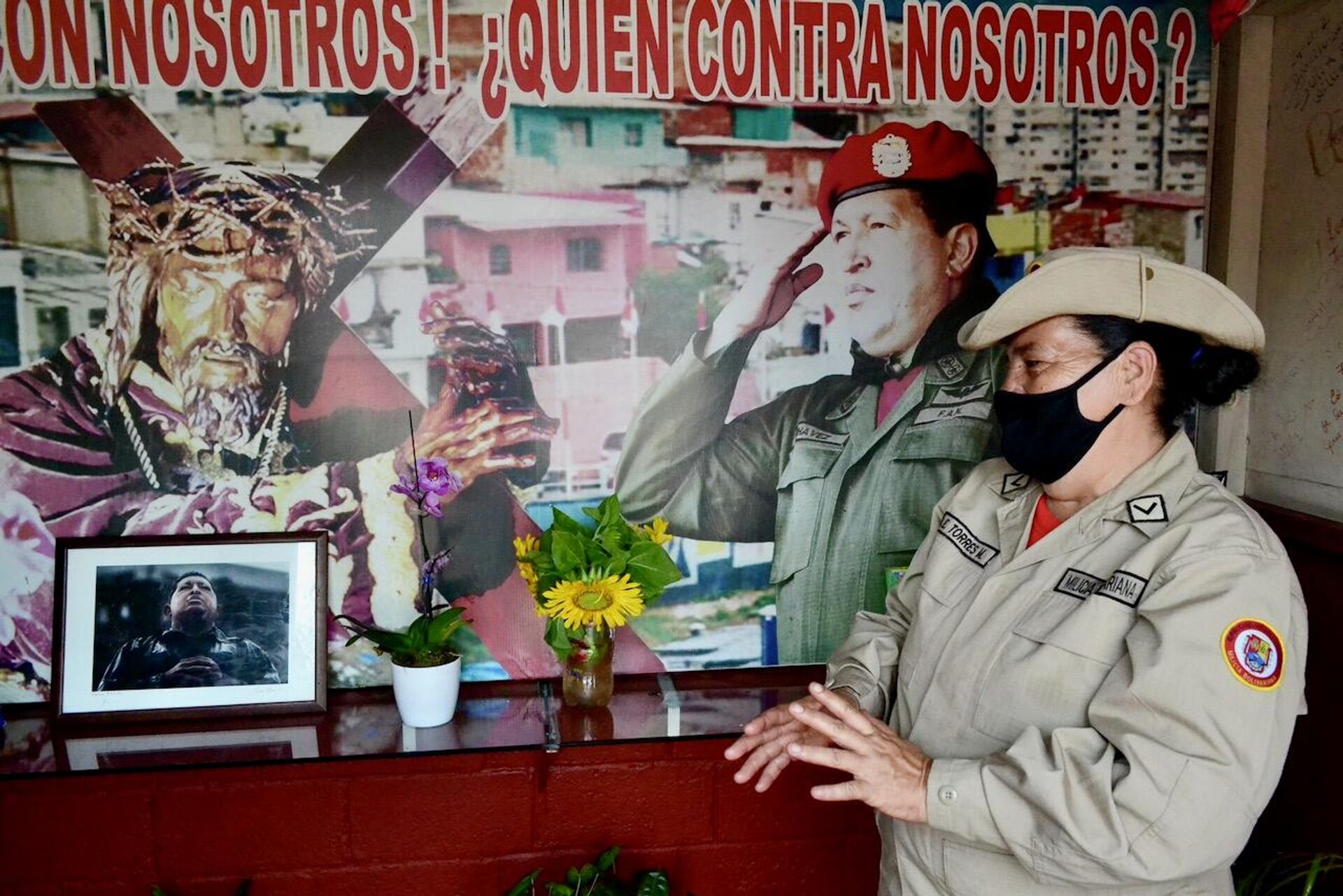 Elizabeth Torres cuenta que Chávez se apareció en su casa el 4 de febrero de 1992  - Sputnik Mundo, 1920, 29.07.2021