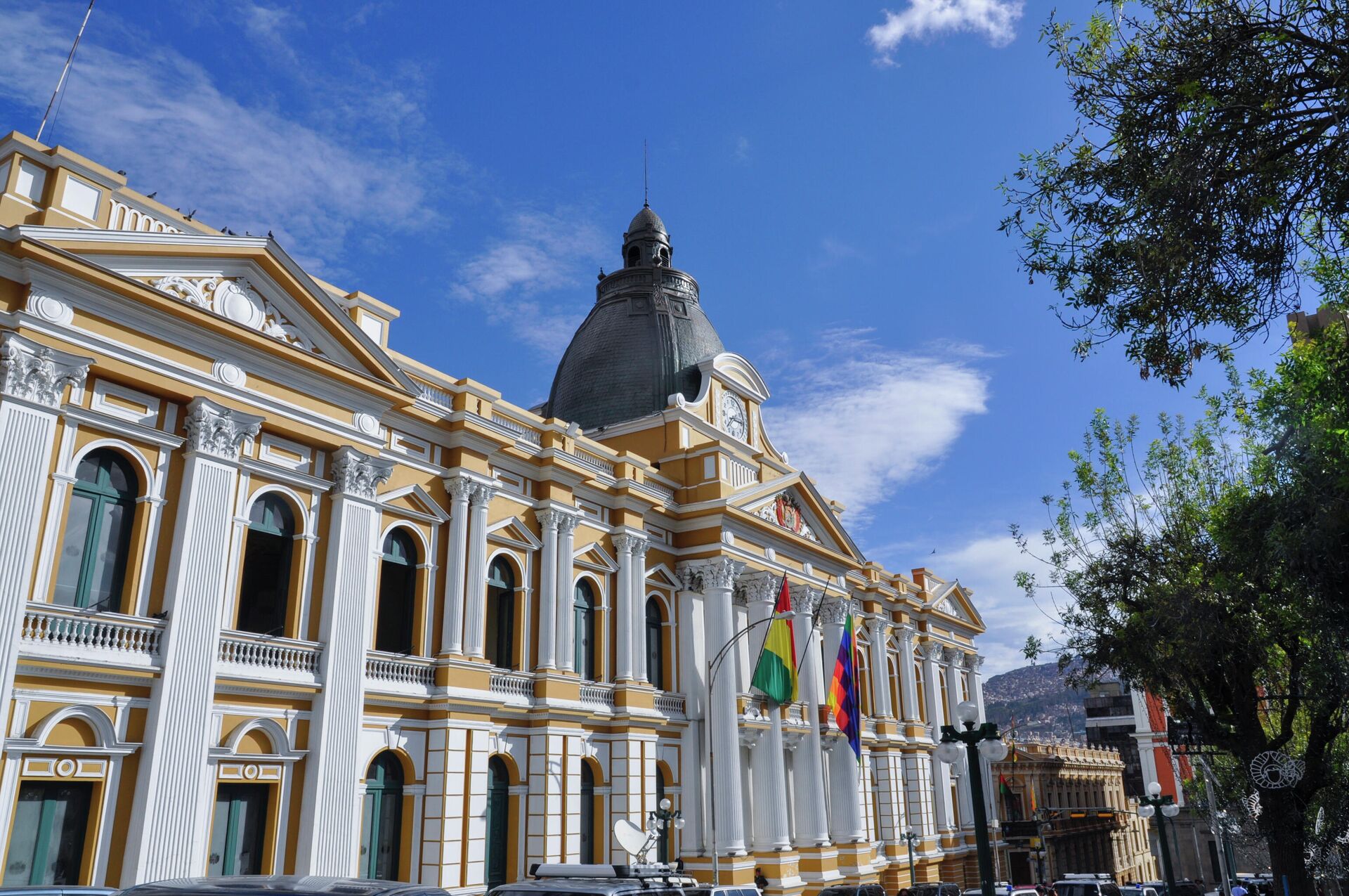 Vista lateral del palacio de la Asamblea Legislativa de Bolivia - Sputnik Mundo, 1920, 30.07.2021