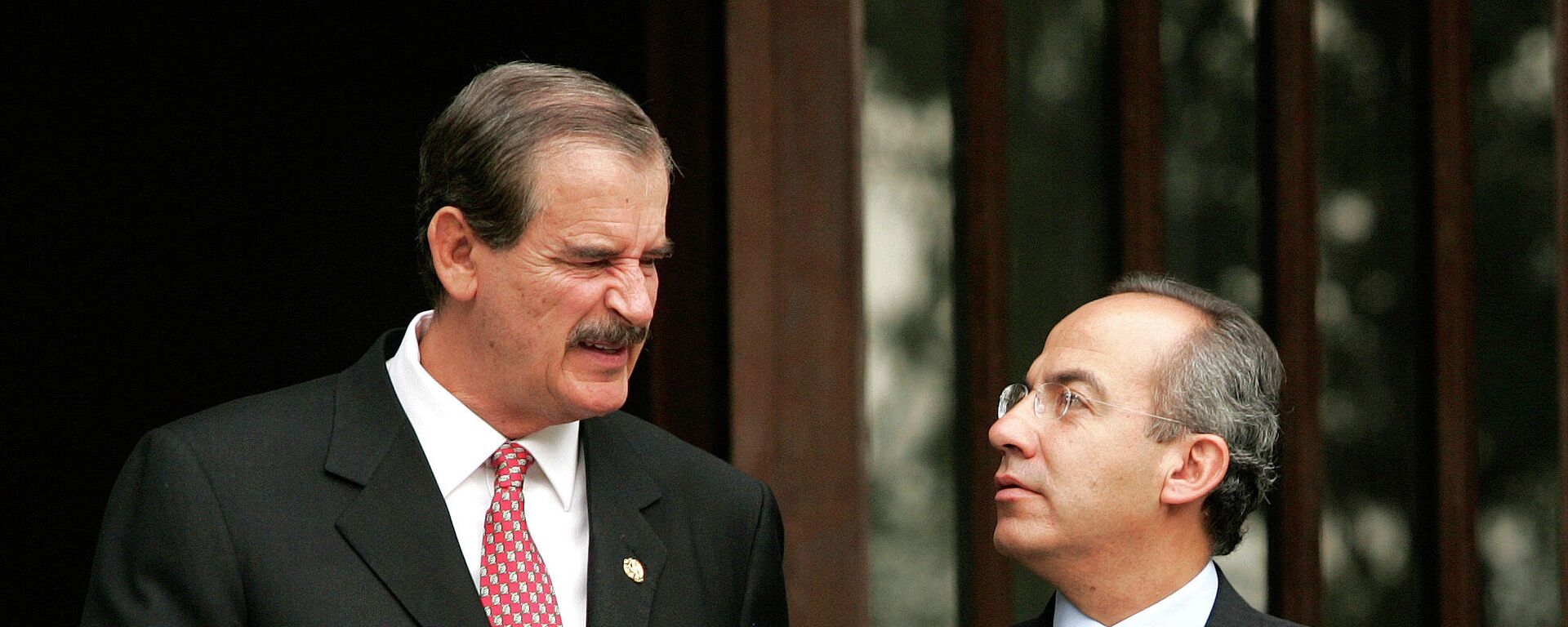 Los expresidentes mexicanos Vicente Fox y Felipe Calderón, Ciudad de México, el 21 de septiembre de 2006 - Sputnik Mundo, 1920, 01.08.2021