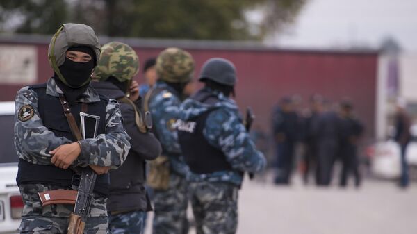 Policía de Kirguistán  - Sputnik Mundo