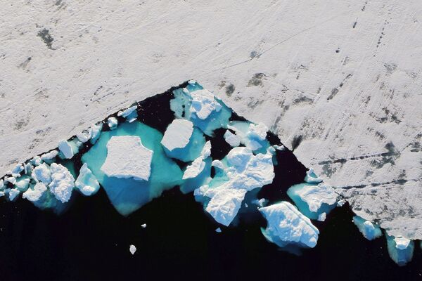 Un glaciar en un fiordo de Groenlandia. - Sputnik Mundo