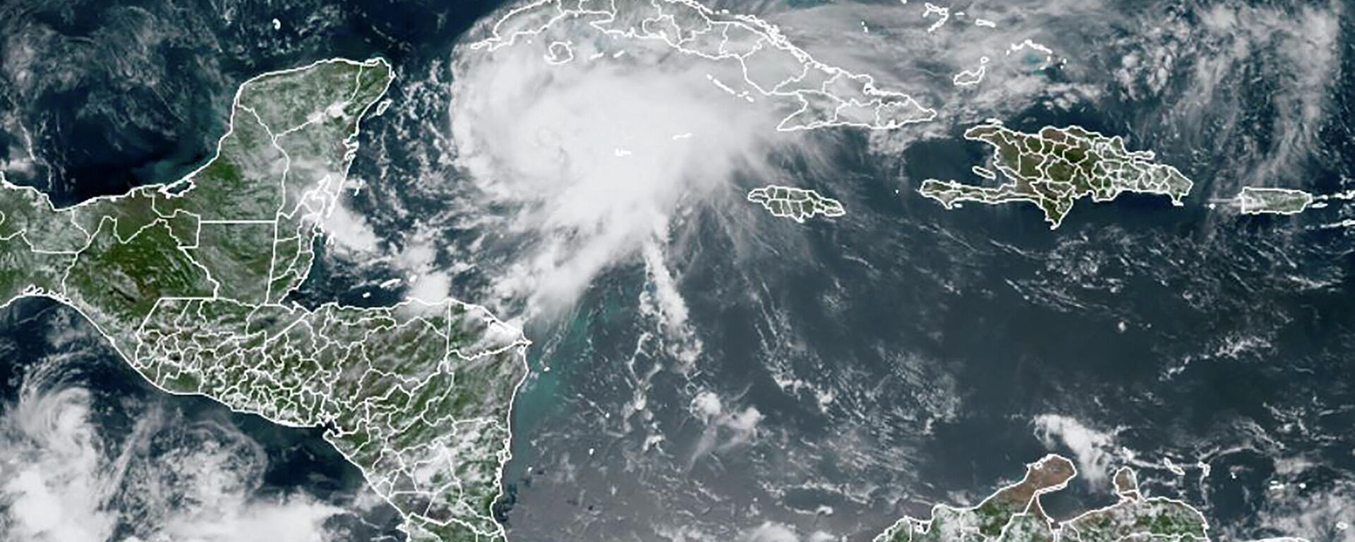 El huracán Grace se acerca a las costas de la península Yucatán, México - Sputnik Mundo, 1920, 19.08.2021