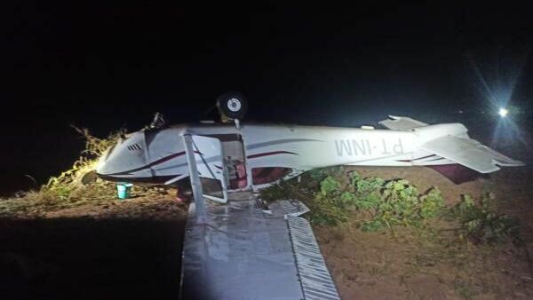 La Fuerza Aérea Brasileña derriba una aeronave hostil que invadió el espacio aéreo del país - Sputnik Mundo
