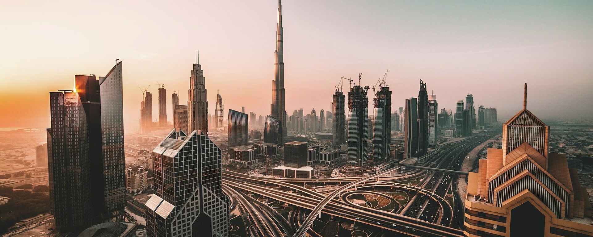 Dubái, Emiratos Árabes Unidos - Sputnik Mundo, 1920, 17.03.2022