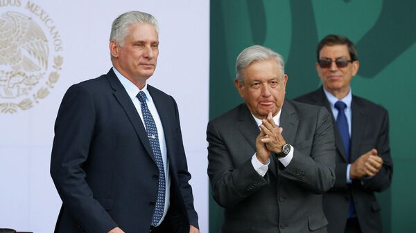 El presidente de Cuba, Miguel Díaz-Canel, junto al mandatario mexicano Andrés Manuel López Obrador - Sputnik Mundo