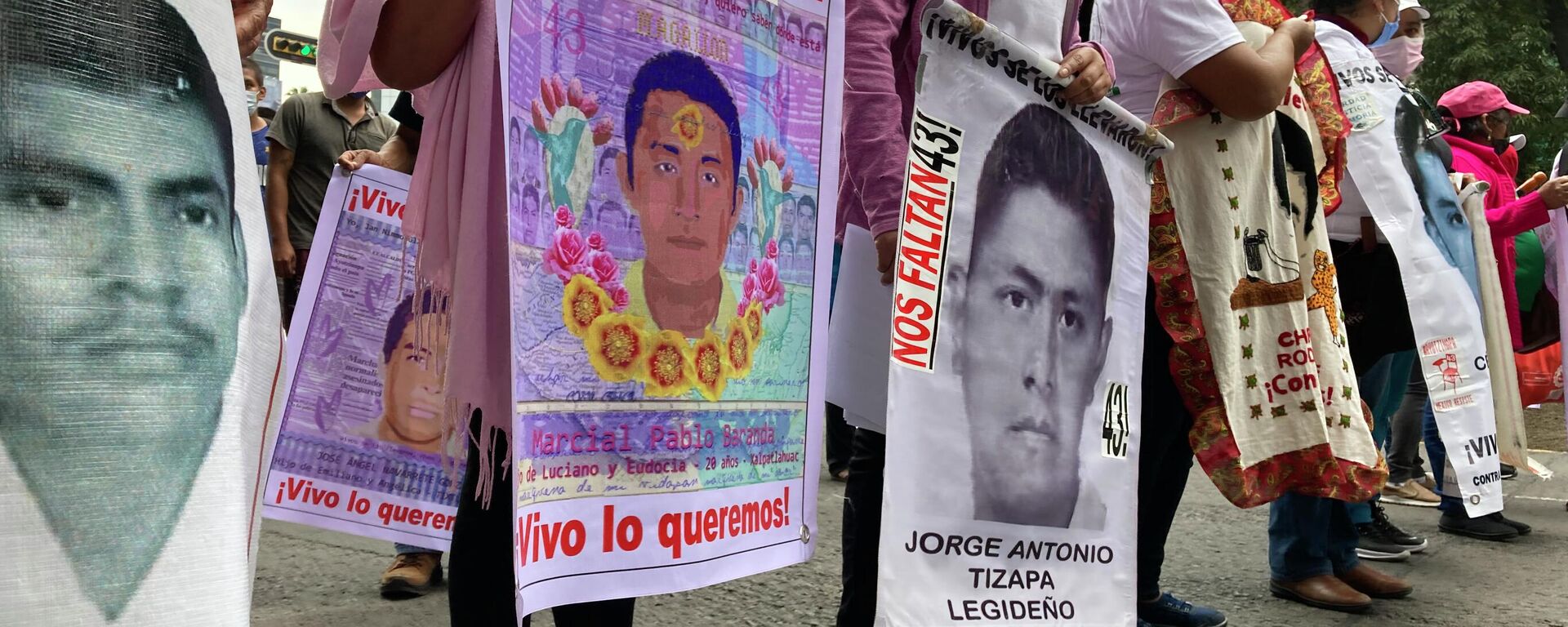 Manifestación por el séptimo aniversario de la desaparición de los 43 estudiantes de Ayotzinapa - Sputnik Mundo, 1920, 25.07.2023