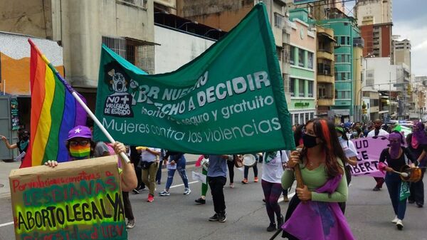 Organizaciones feministas marcharon por el centro de la capital venezolana por un aborto legal y seguro - Sputnik Mundo