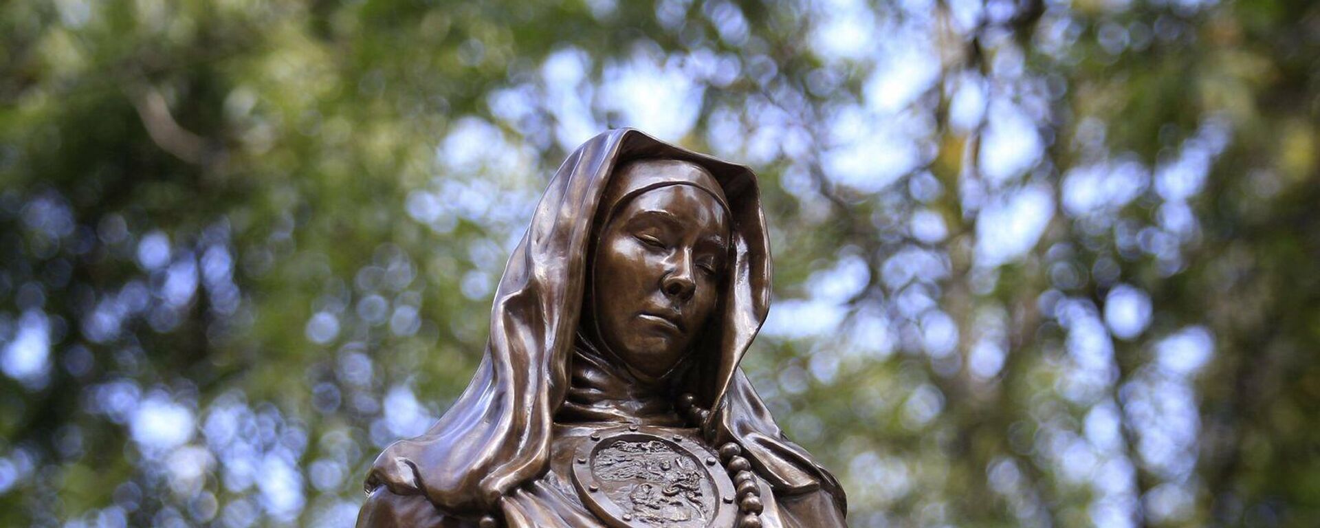 Sor Juana Inés de la Cruz, escultura - Sputnik Mundo, 1920, 29.09.2021