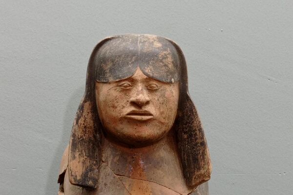 
Piezas arqueológicas tiwanakotas en el Museo Comunitario Isla Pariti  - Sputnik Mundo