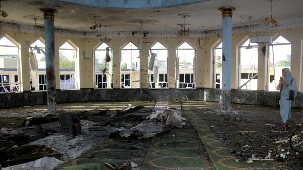 Consecuencias de explosión en una mezquita en Kunduz, Afganistán - Sputnik Mundo