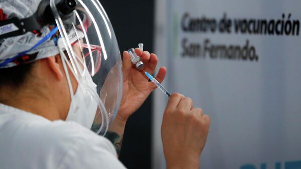 Vacunación contra COVID-19 en Argentina - Sputnik Mundo