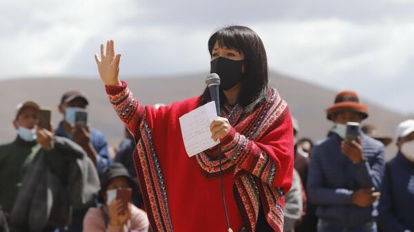 La presidenta del Consejo de Ministros de Perú, Mirtha Vázquez, durante un acto público - Sputnik Mundo