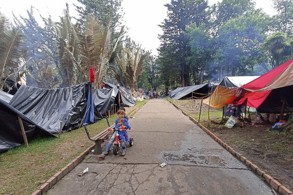 Indígenas desplazados en el Parque Nacional de Bogotá - Sputnik Mundo