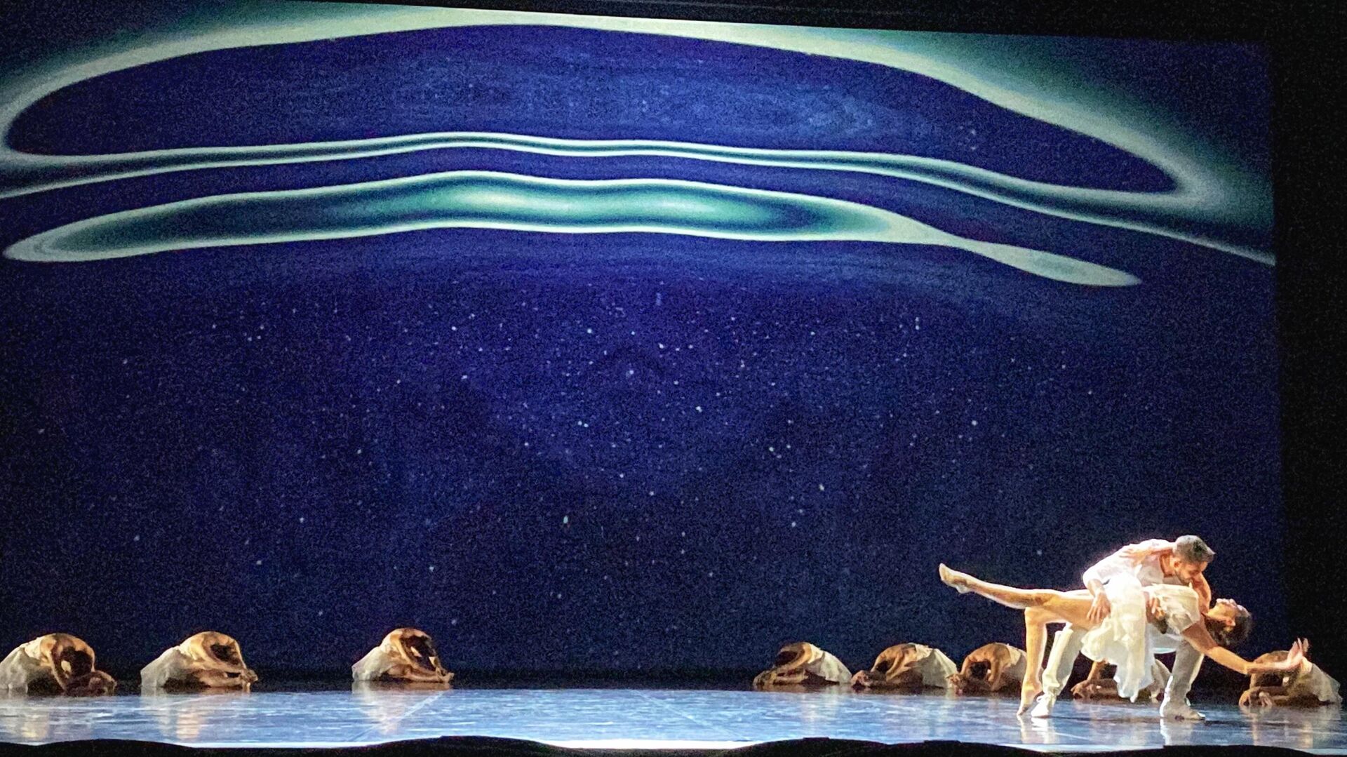 El ballet 'El lago de los cisnes' de Angelin Preljocaj - Sputnik Mundo, 1920, 17.11.2021