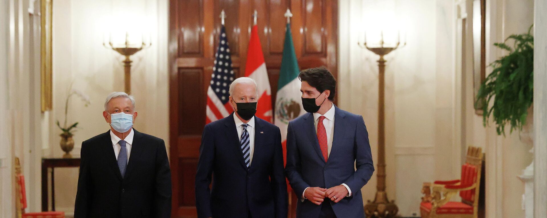 El presidente de México, Andrés Manuel López Obrador, el presidente de EEUU, Joe Biden, y el primir ministro de Canadá, Justin Trudeau - Sputnik Mundo, 1920, 19.11.2021