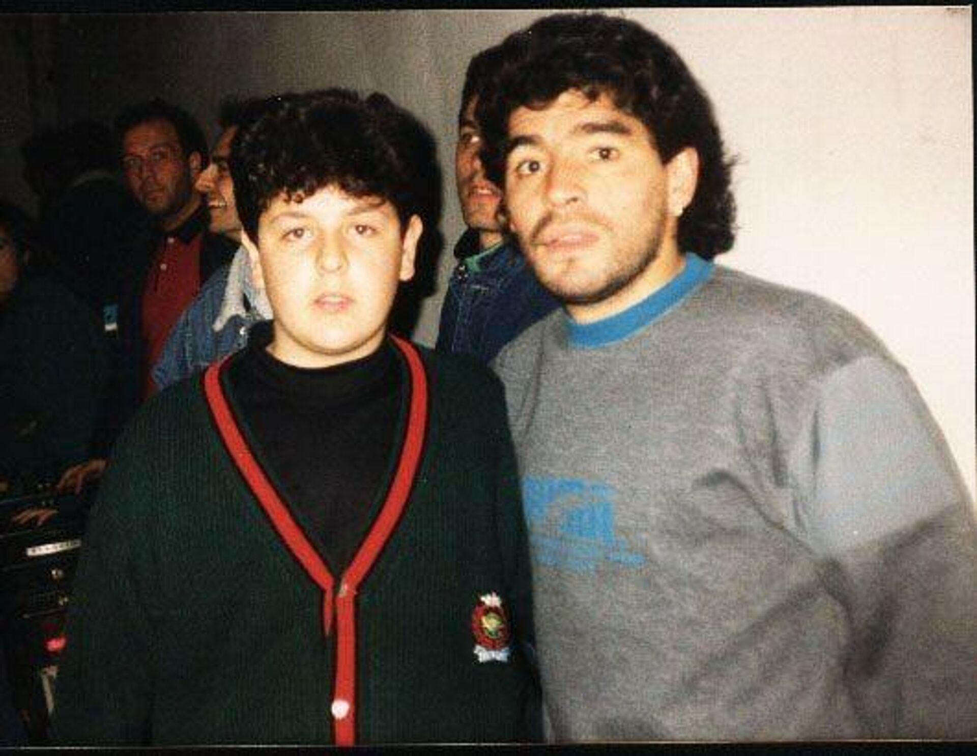 La primera foto de Ceci con Maradona en Nápoles - Sputnik Mundo, 1920, 25.11.2021