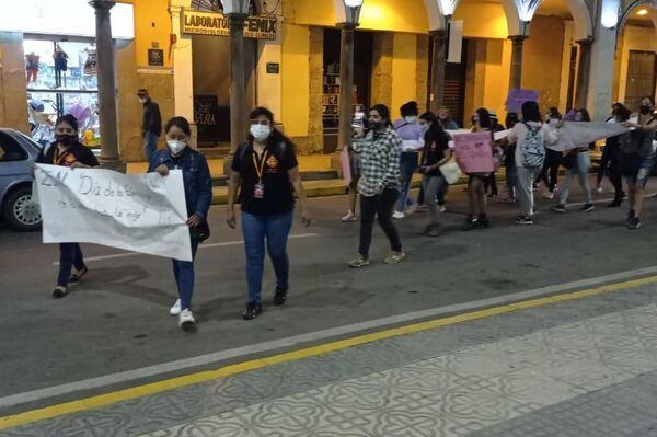Marchas en Bolivia por el Día Internacional de la Eliminación de la Violencia contra la Mujer - Sputnik Mundo