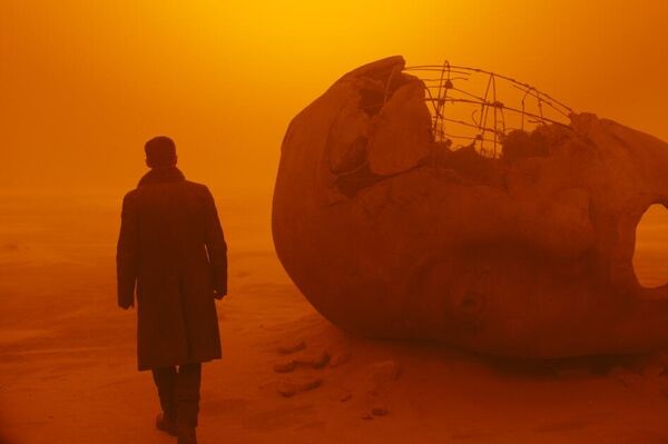 Frame que muestra las posibilidades lumínicas en 'Blade Runner The Final Cut' (2007) - Sputnik Mundo
