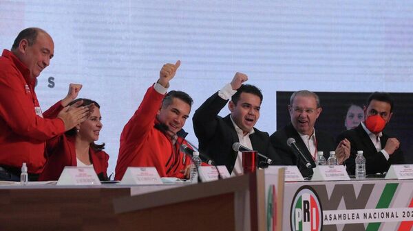 Alejandro Moreno, presidente nacional del Partido Revolucionario Institucional de México - Sputnik Mundo